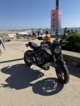 Honda Cb 650r .2022 completamente nova .