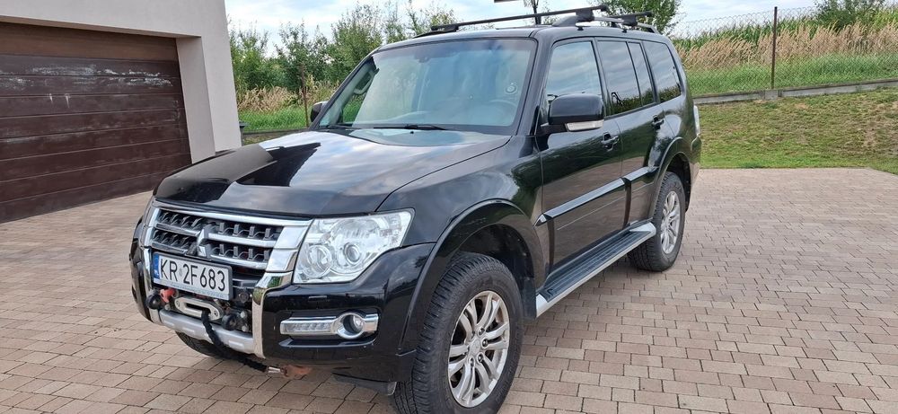 Mitsubishi Pajero Czarna perła