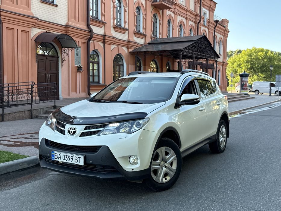 Toyota Rav4 офіційний