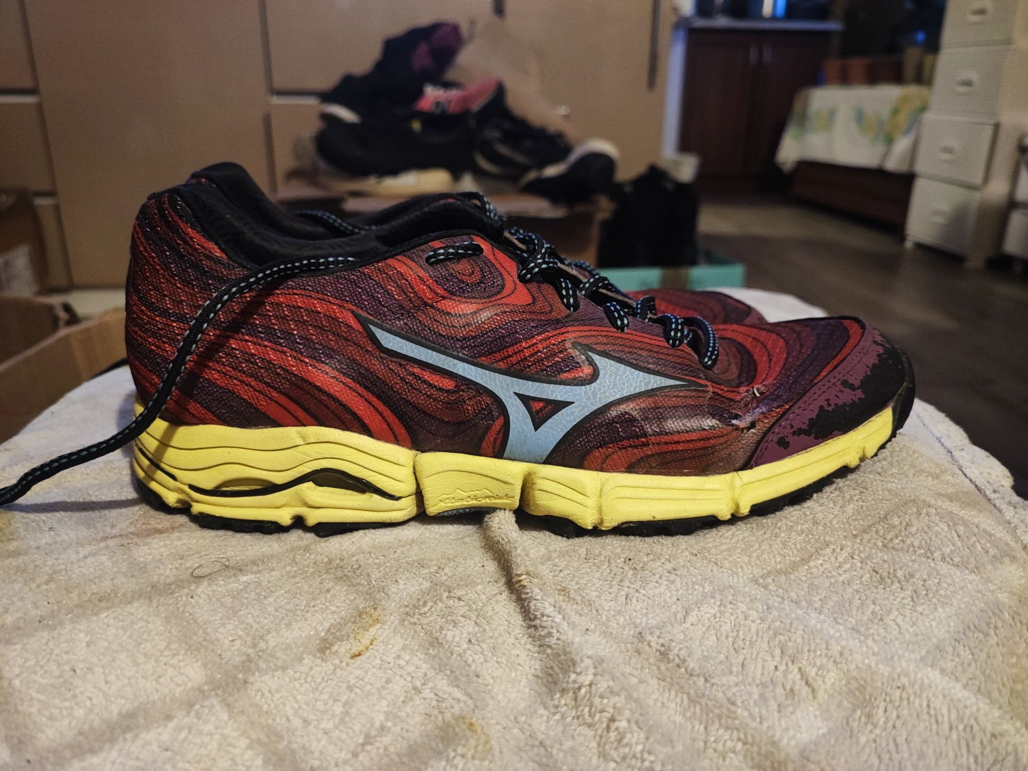 Buty mizuno rozmiar 41