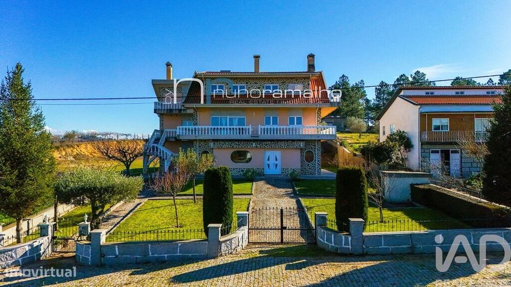 Casa / Villa T5 em Pinhel de 240,00 m2