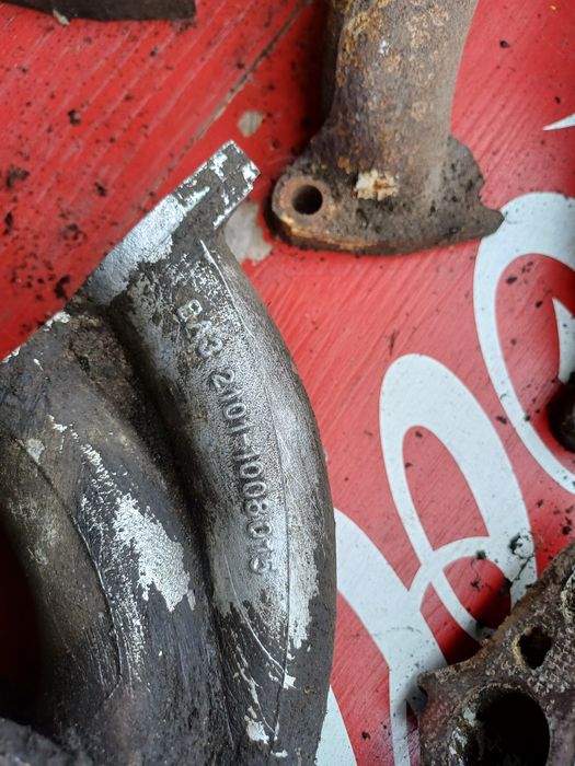 Продам випускний ,впускний колектор ВАЗ 2101- 2107 ЦІЛІ РІЗБИ