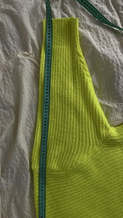 Светр Zara обʼємний. Яскравий. Розмір L