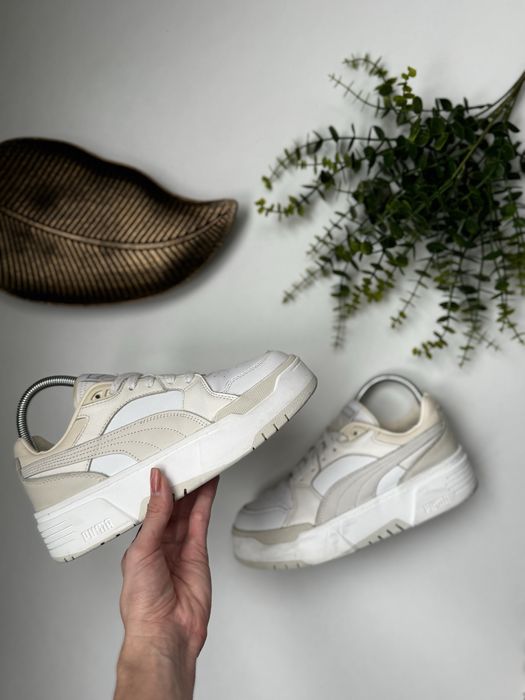 Кросівки Puma.