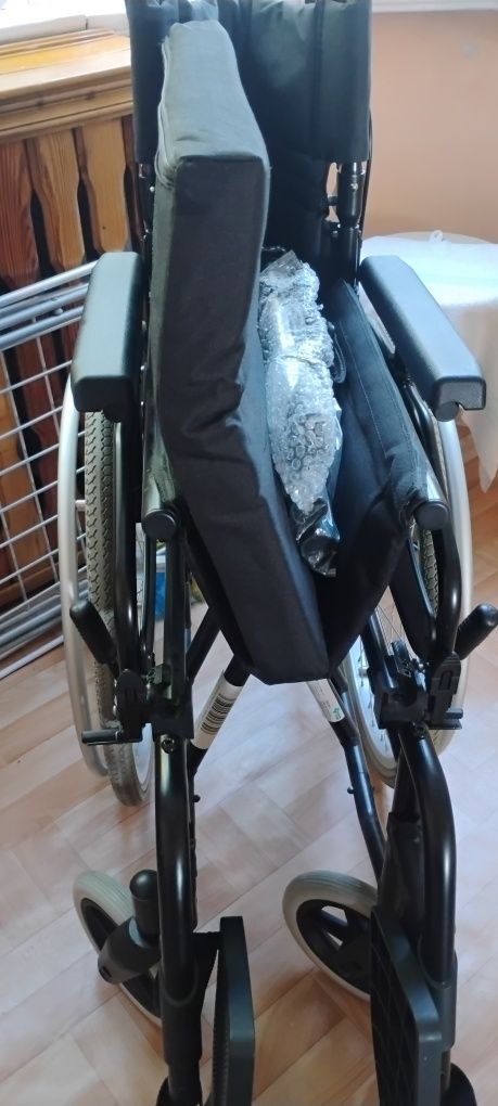 Wózek inwalidzki aluminiowy