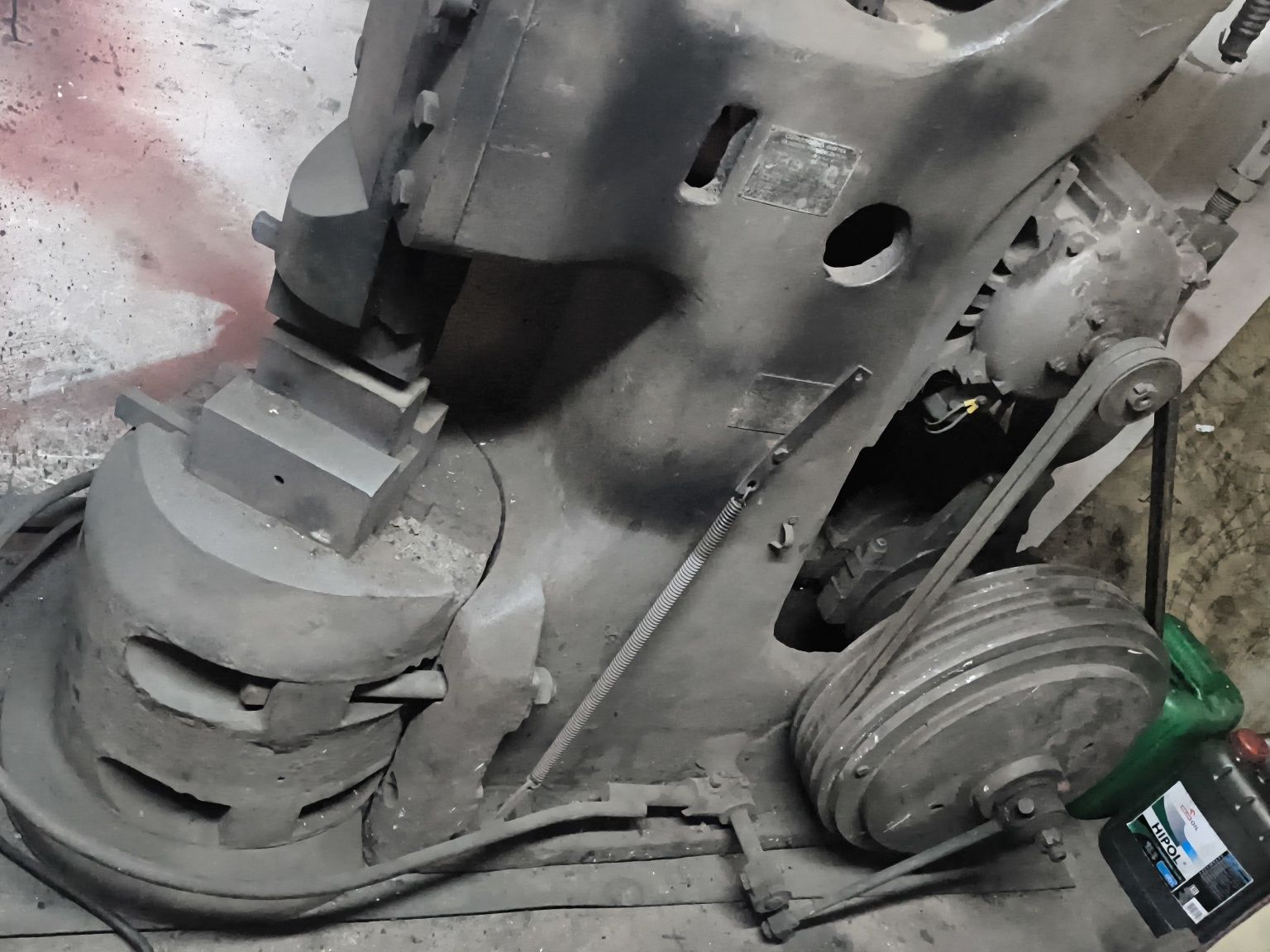 Młoty kowalski, skrężynowy Tokarka do metalu TUG 48