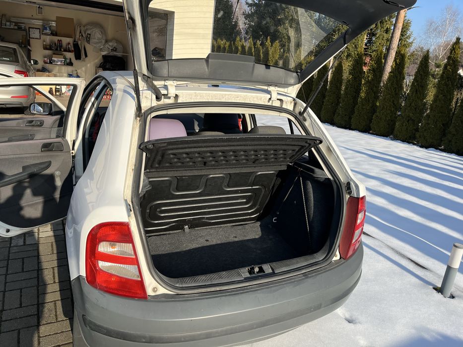 Samochód Skoda Fabia 1,2