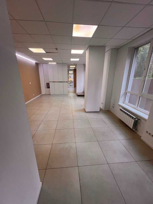 Без комісії! Фасадне приміщення 65 кв.м., Вознесенський узвіз, Поділ