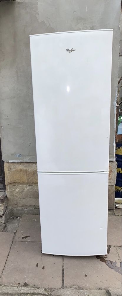 Холодильник Whirlpool привезений з Німеччини. WBE 34172 W