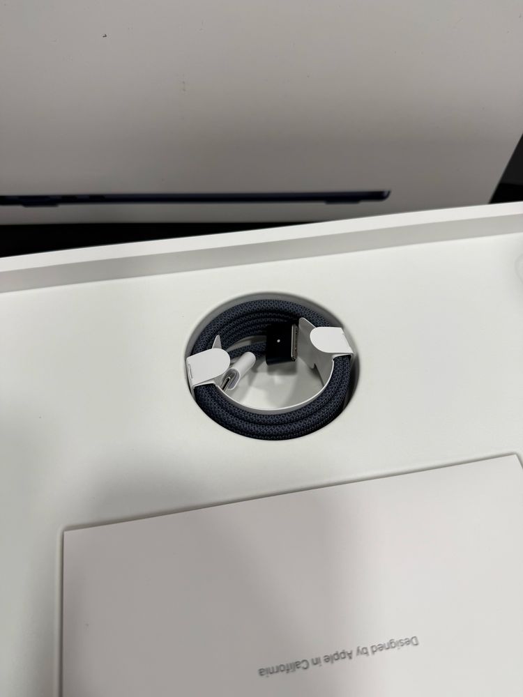 New Open Macbook Air M2 16/256gb midnight, space