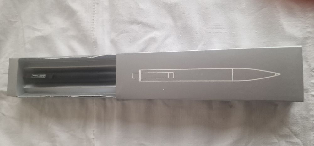 Esferográfica Lexon Preta