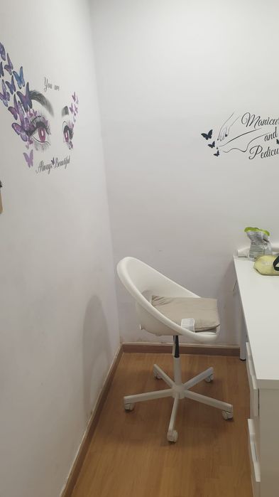 Vende-se artigos de barbearia e manicure