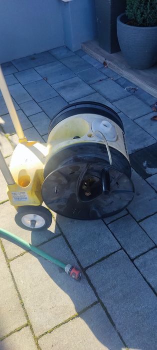 Witam mam do sprzedania myjkę ciśnieniowa Karcher 670 M