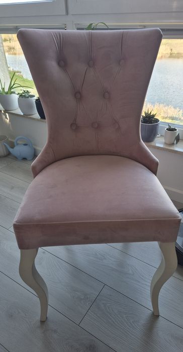 Krzesło glamour nowoczesne z kołatką w welurowej tkaninie, drewniane n