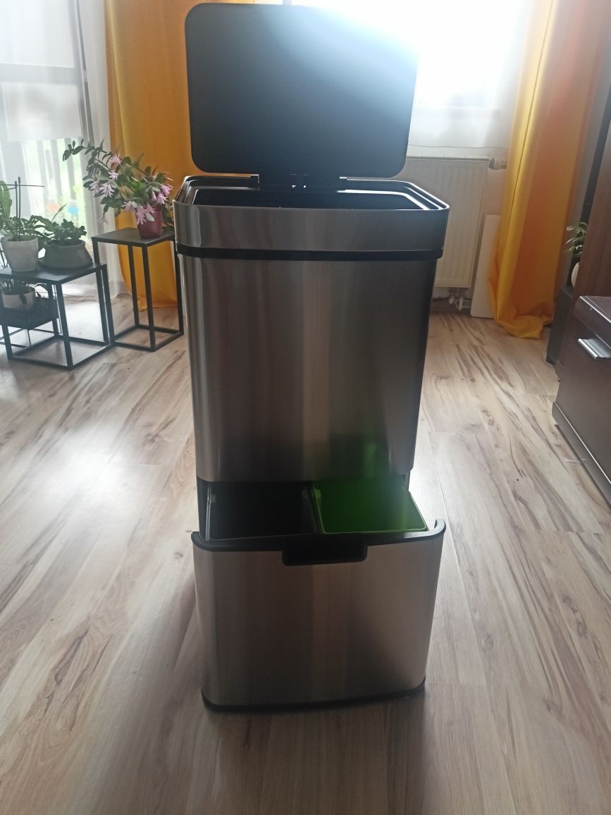 Automatyczny kosz na śmieci