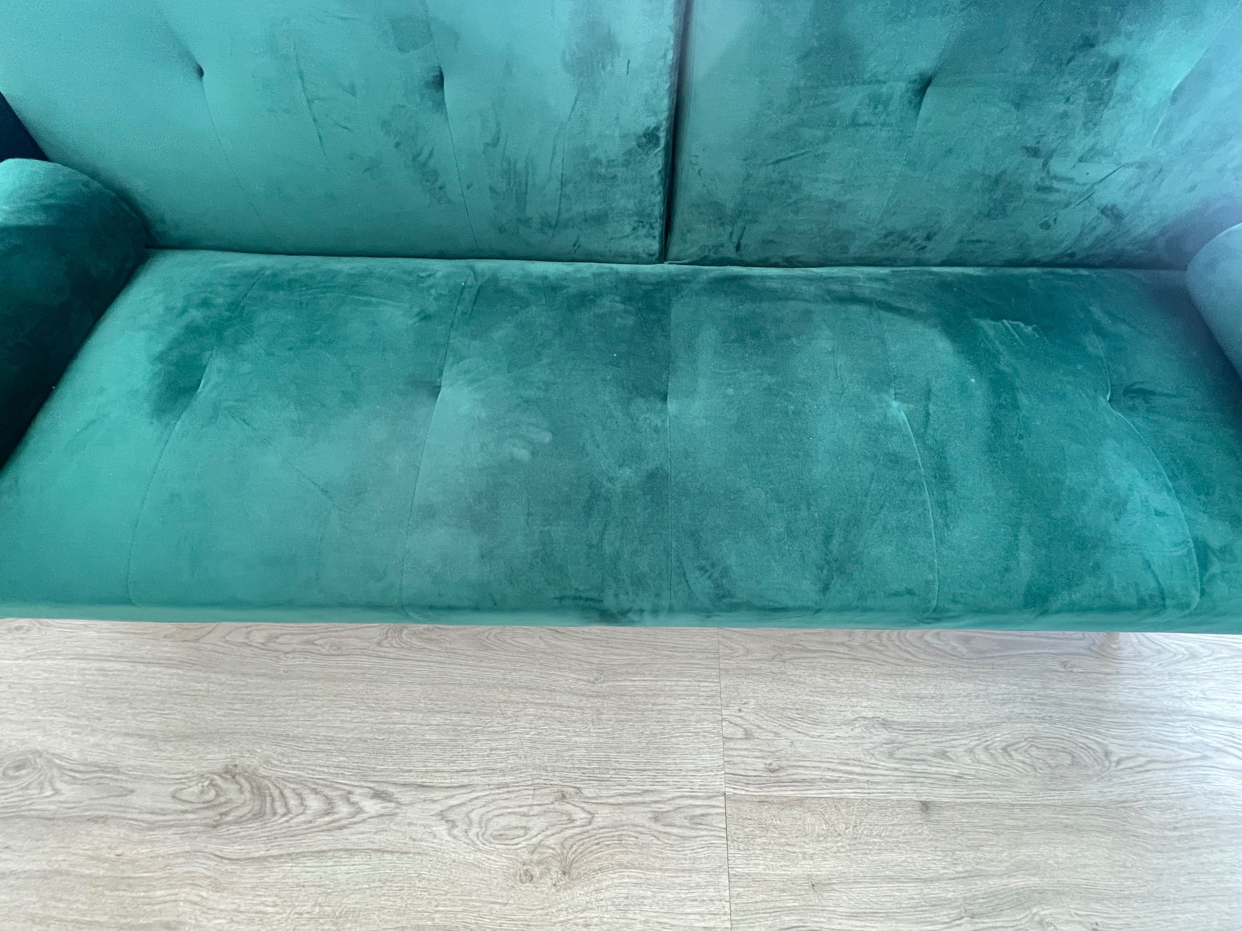 Sofa verde aveludado