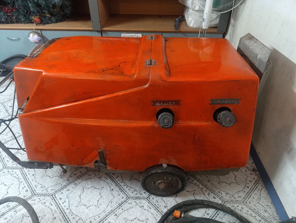 Myjka ciśnieniowa na gorącą wodę UMP 95 Bdb stan nie Karcher HDS