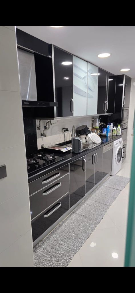 Vendo t.3 com 150m2