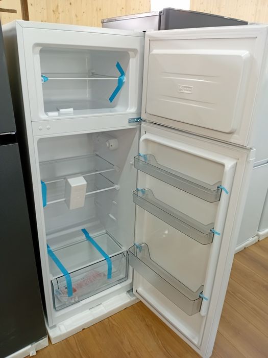 Холодильник  Grunhelm новий