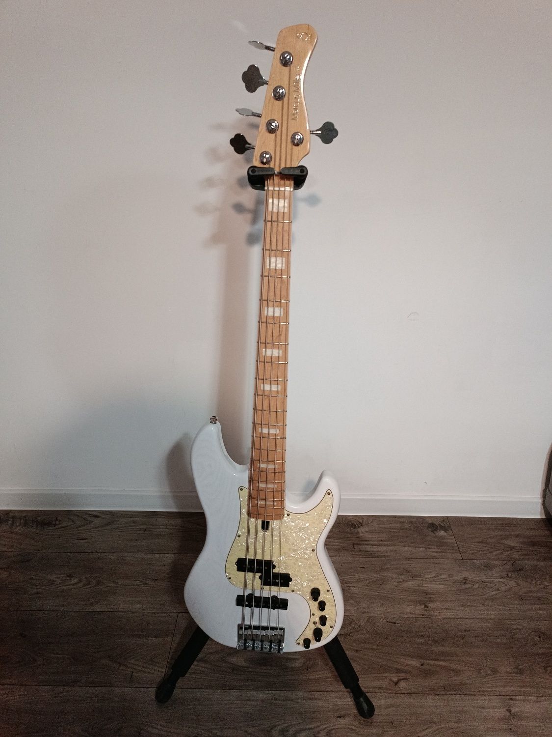 SIRE Marcus Miller P7 Swamp Ash 5 2nd Gen White Blonde