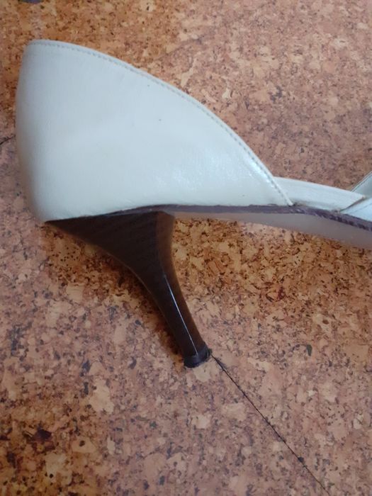 Sapatos em pele Tam 36