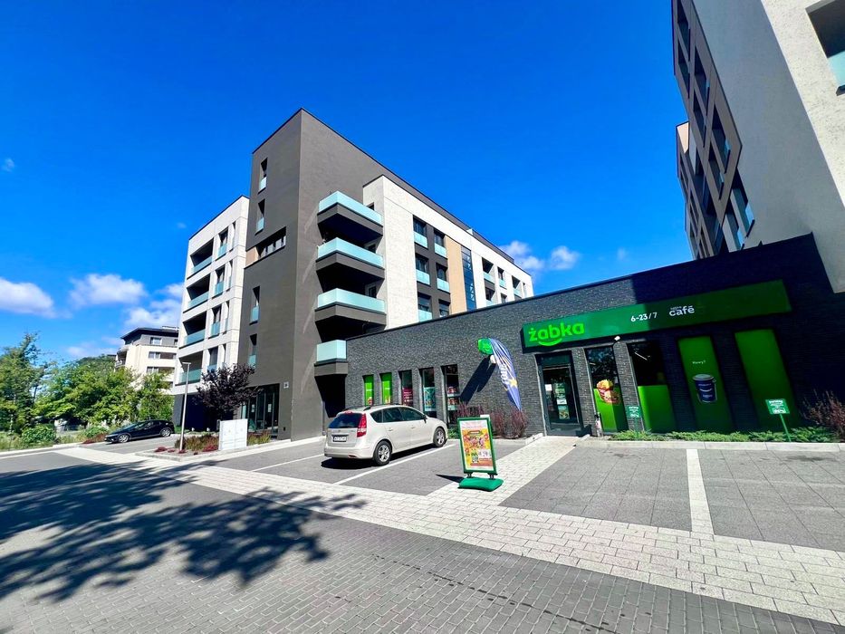 Pokój w przestronnym 3-pokojowym mieszkaniu w centrum Zabrza