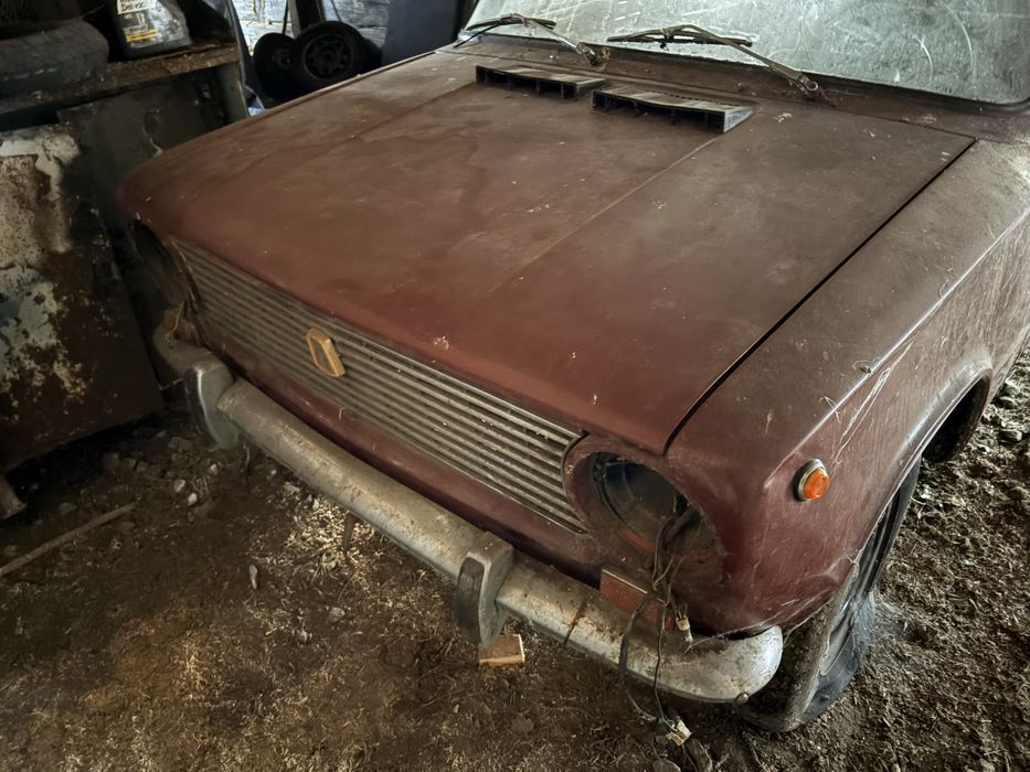 Samochód Żyguli VAZ 2102 Łada kompletny środek brak silnika