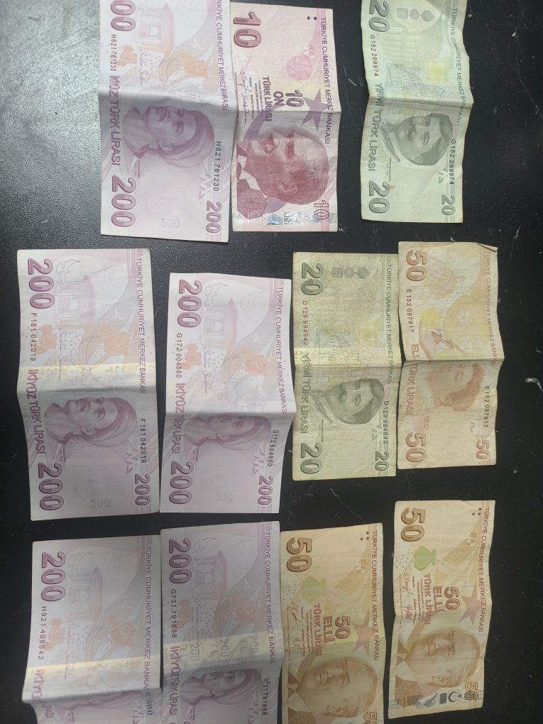 1200 TRY lir tureckich pieniądze