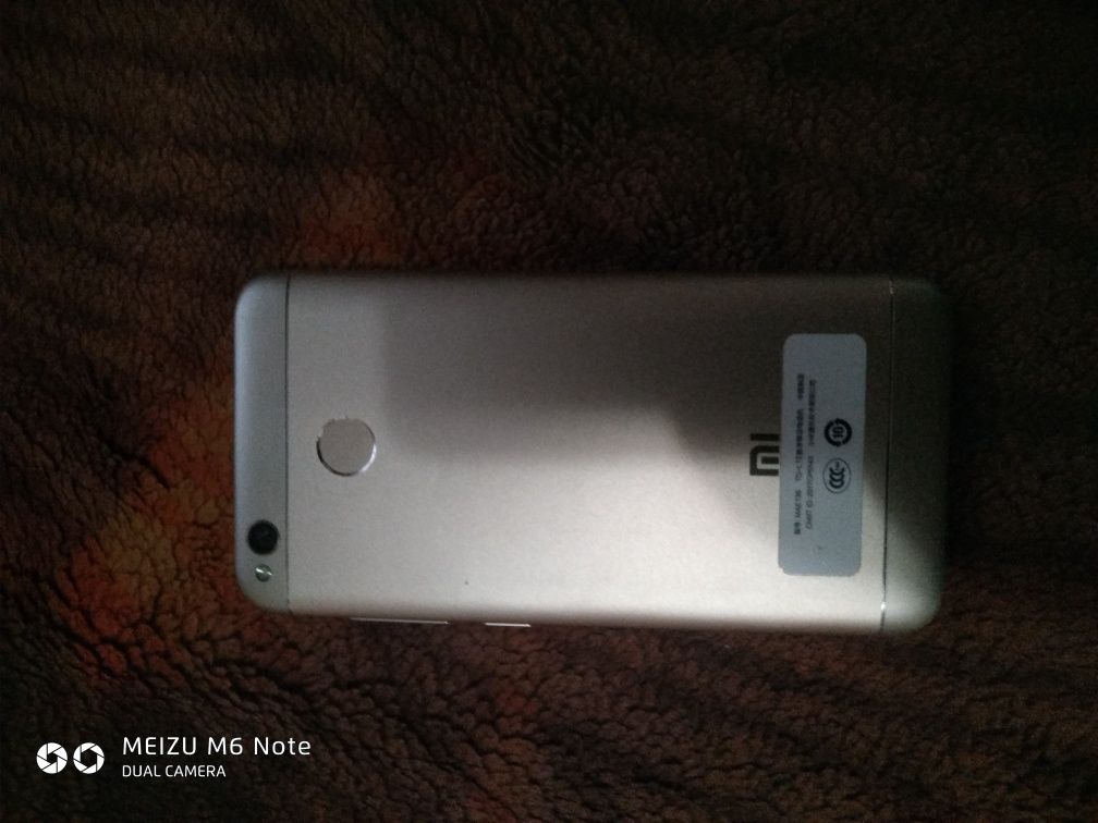 Xiaomi Redmi 4x .