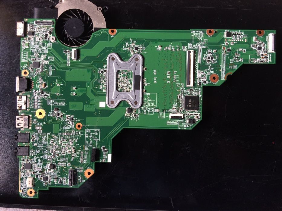 Motherboard HP/Compaq CQ58 AMD e outros componentes