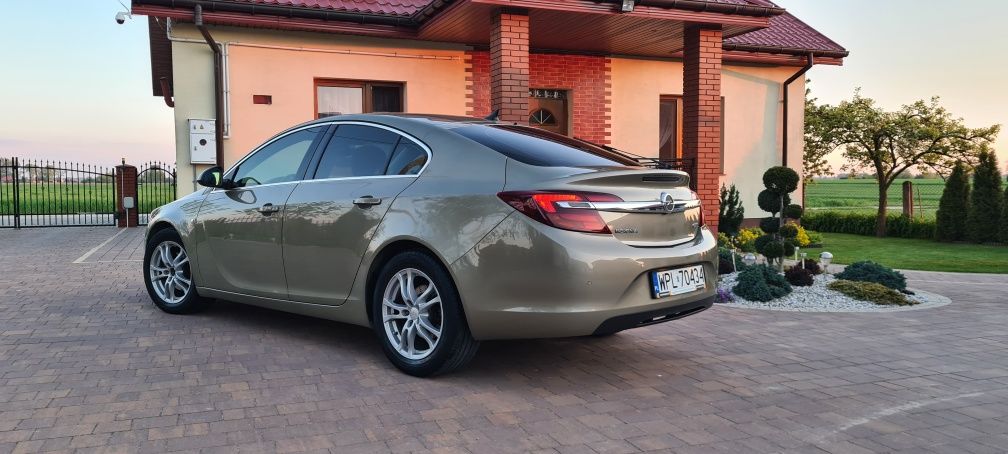 Opel Insignia 2.0 cdti SALON PL ! Bezwypadkowy ! Lakier 100% oryginał