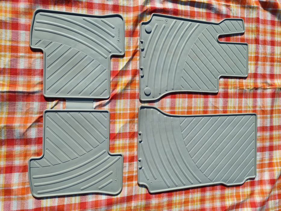 Dywaniki Mercedes W204 S204