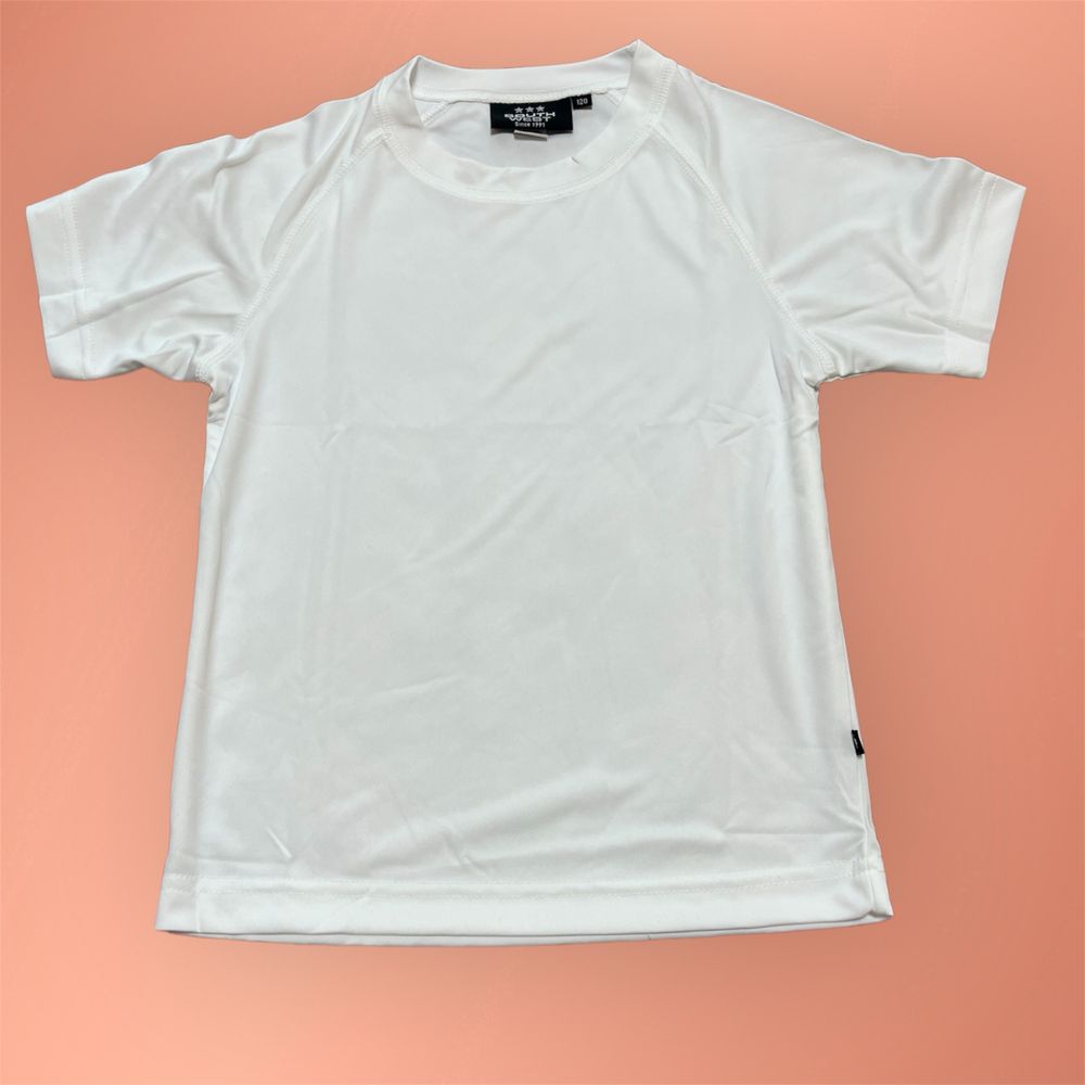 Футболки для спорту фірми H&M.