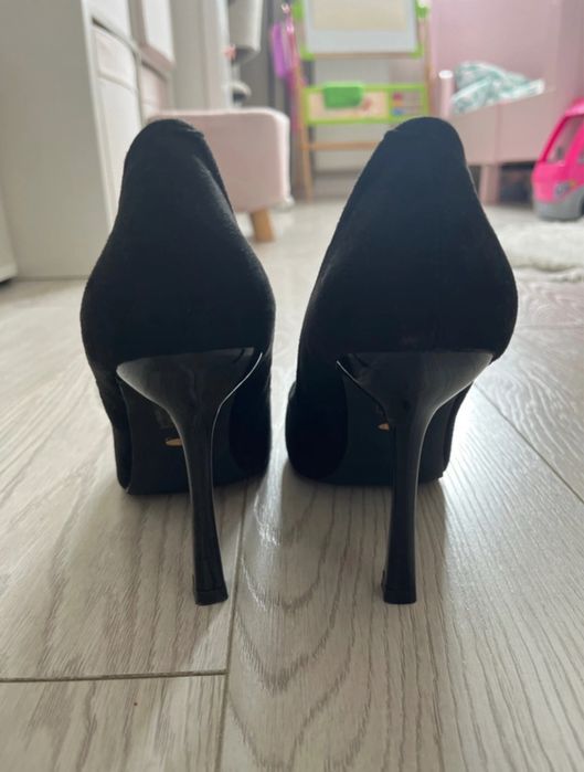 Deezee nowe szpilki czarne zamszowe 39