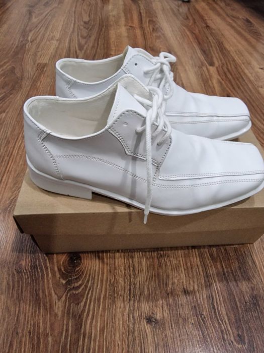 Buty chłopięce komunijne
