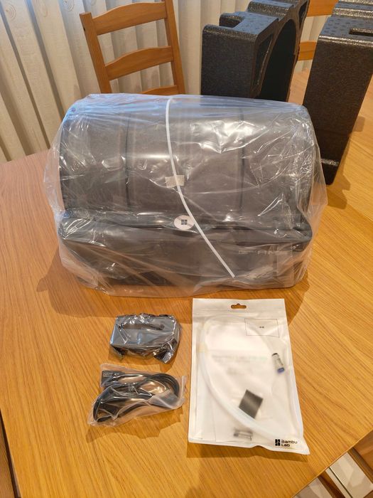 Bambu Lab AMS - Sistema multicolor para impressoras 3D da Bambu Labs