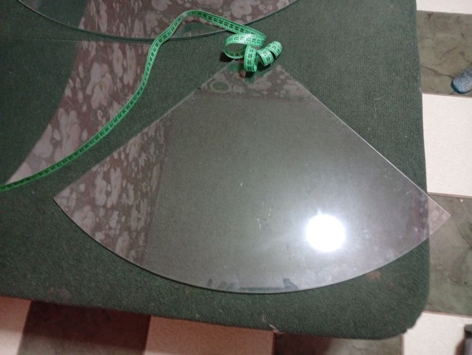 Полки стеклянные 3 штуки бу