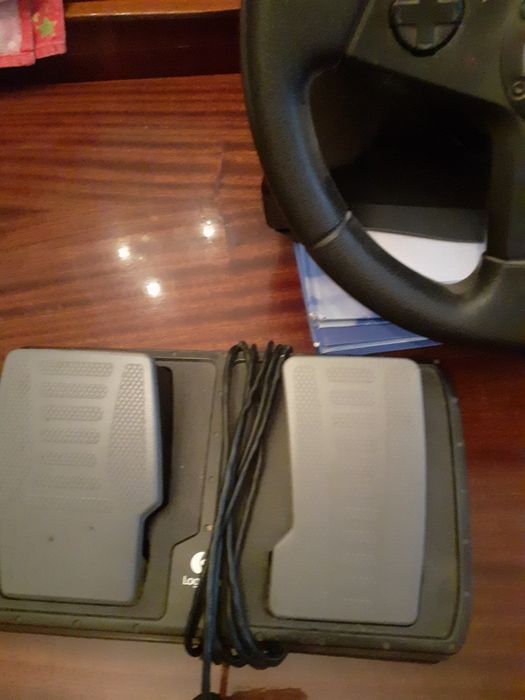 Руль и педали игровые