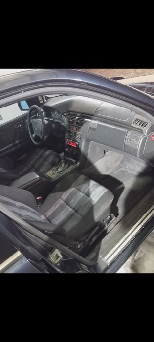 Продам Мерседес Е230