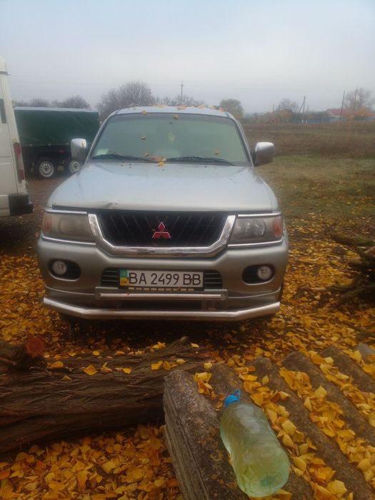 Мітсубісі Паджеро спорт