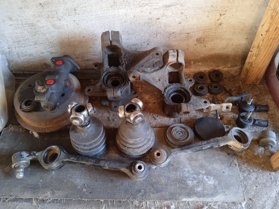 Форд ескорт.   .