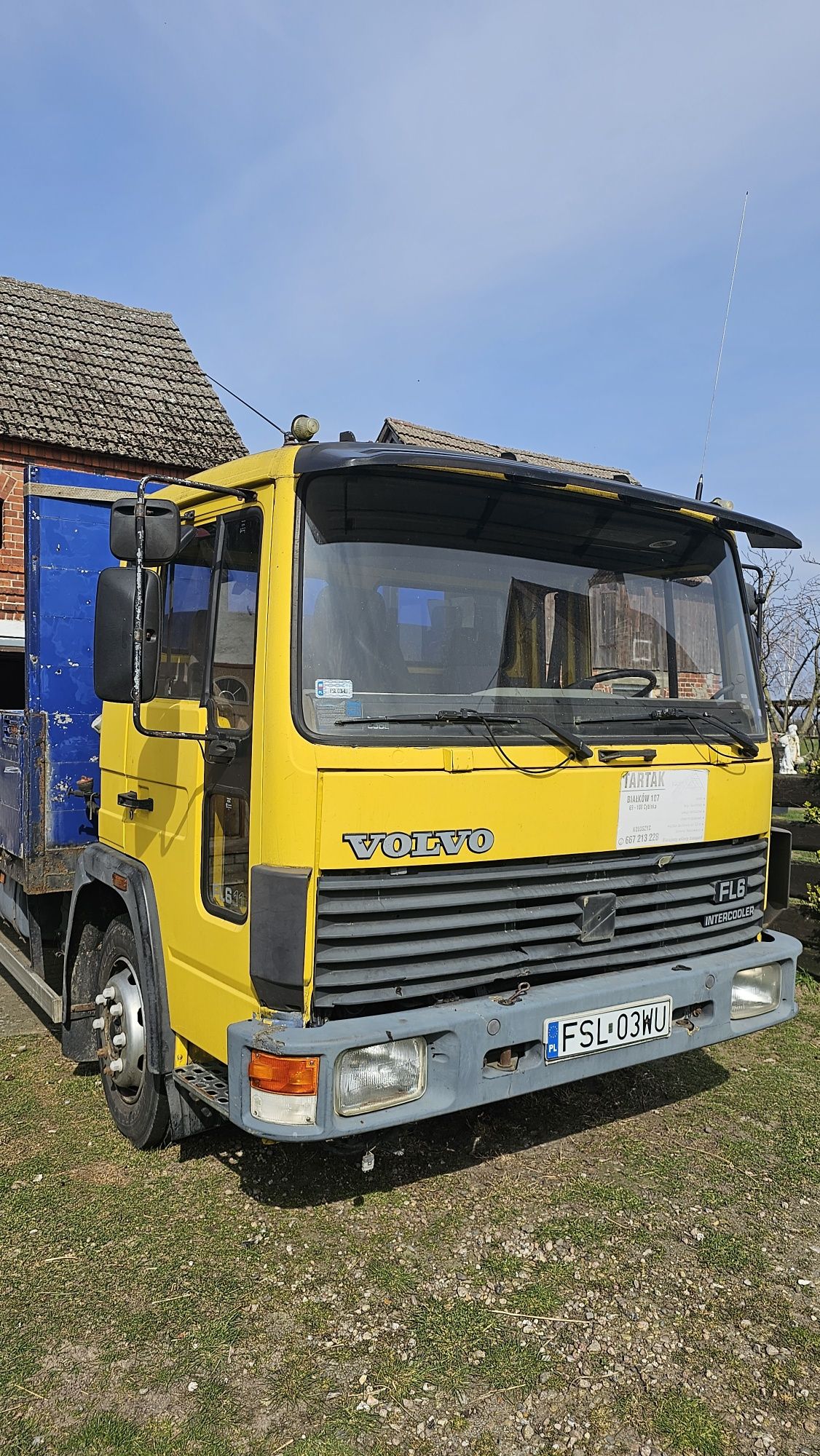 Samochód ciężarowy VOLVO FL611