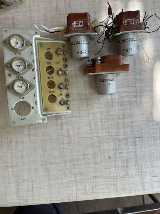 Тумблера АЗР 6, АЗС 5, АЗС 10, АЗС 20, ВН45М,