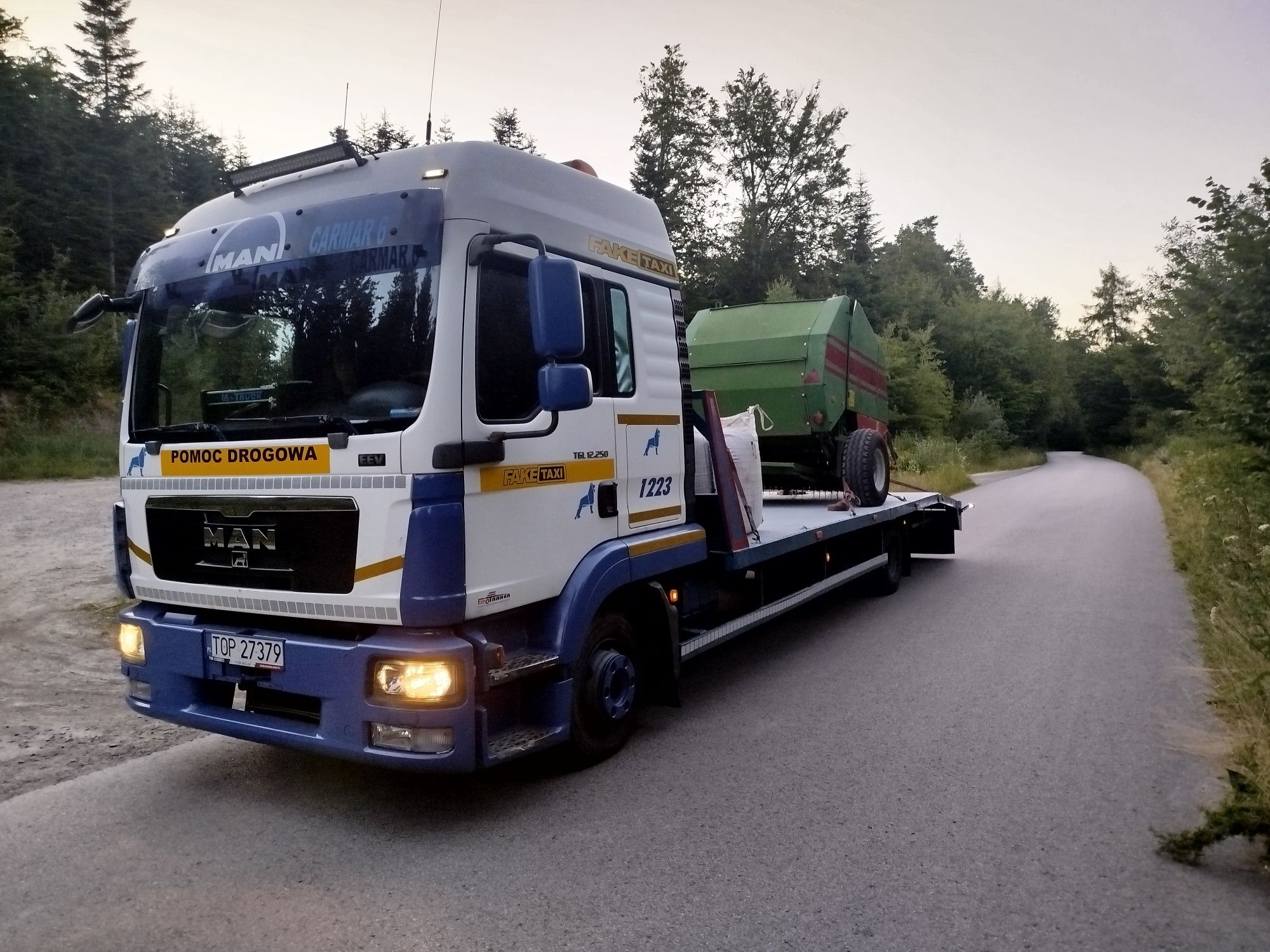 pomoc drogowa Man TGL 12.250 laweta euro 5 specjalny   12t dmc