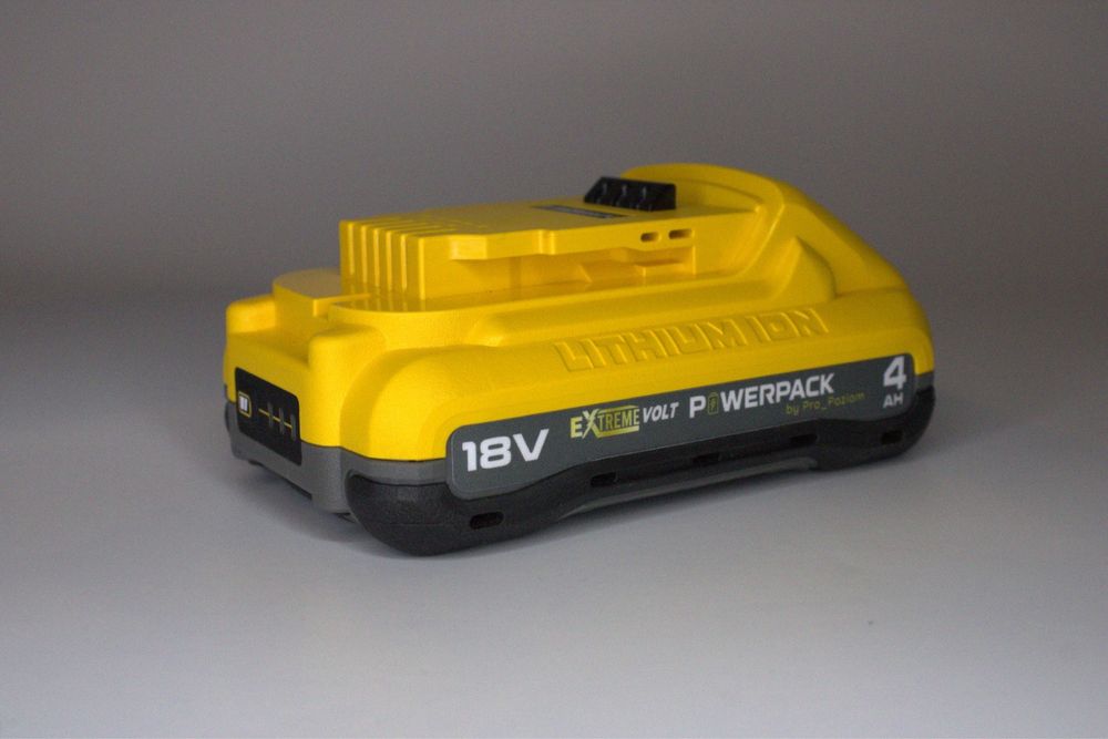 Акумулятор Dewalt PowerPack XR 18v/20v Tabless 4Ah (4000mah) eXtreme