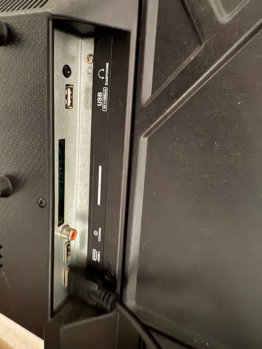 Tv 100cm + box android