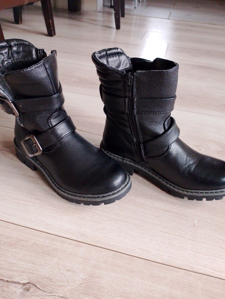 Nowe buty zimowe dla dziewczynki roz. 32