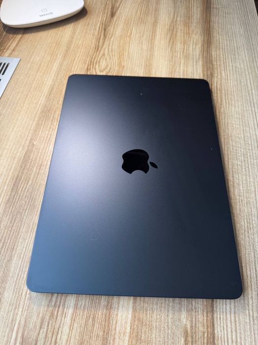 MacBook air M2 б/у