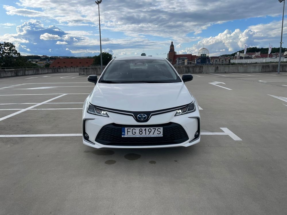 Wynajem toyota corolla hybryda + LPG bez limitu km