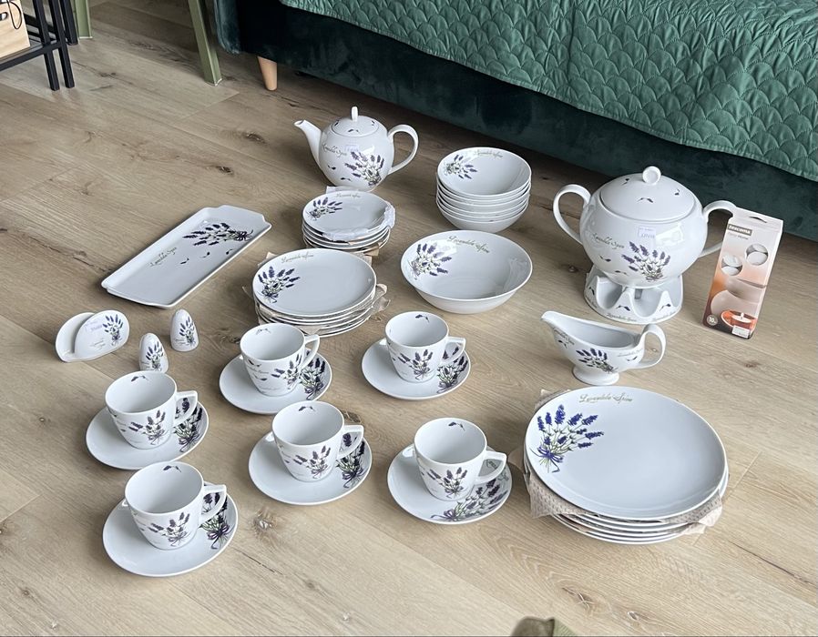 Lubiana porcelana NOWY serwis obiadowo kawowy lawenda 44 el.